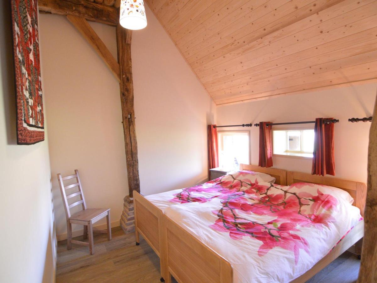Staying In A Thatched Barn With Box Bed Beautiful View Region Achterhoek Geesteren  Екстериор снимка